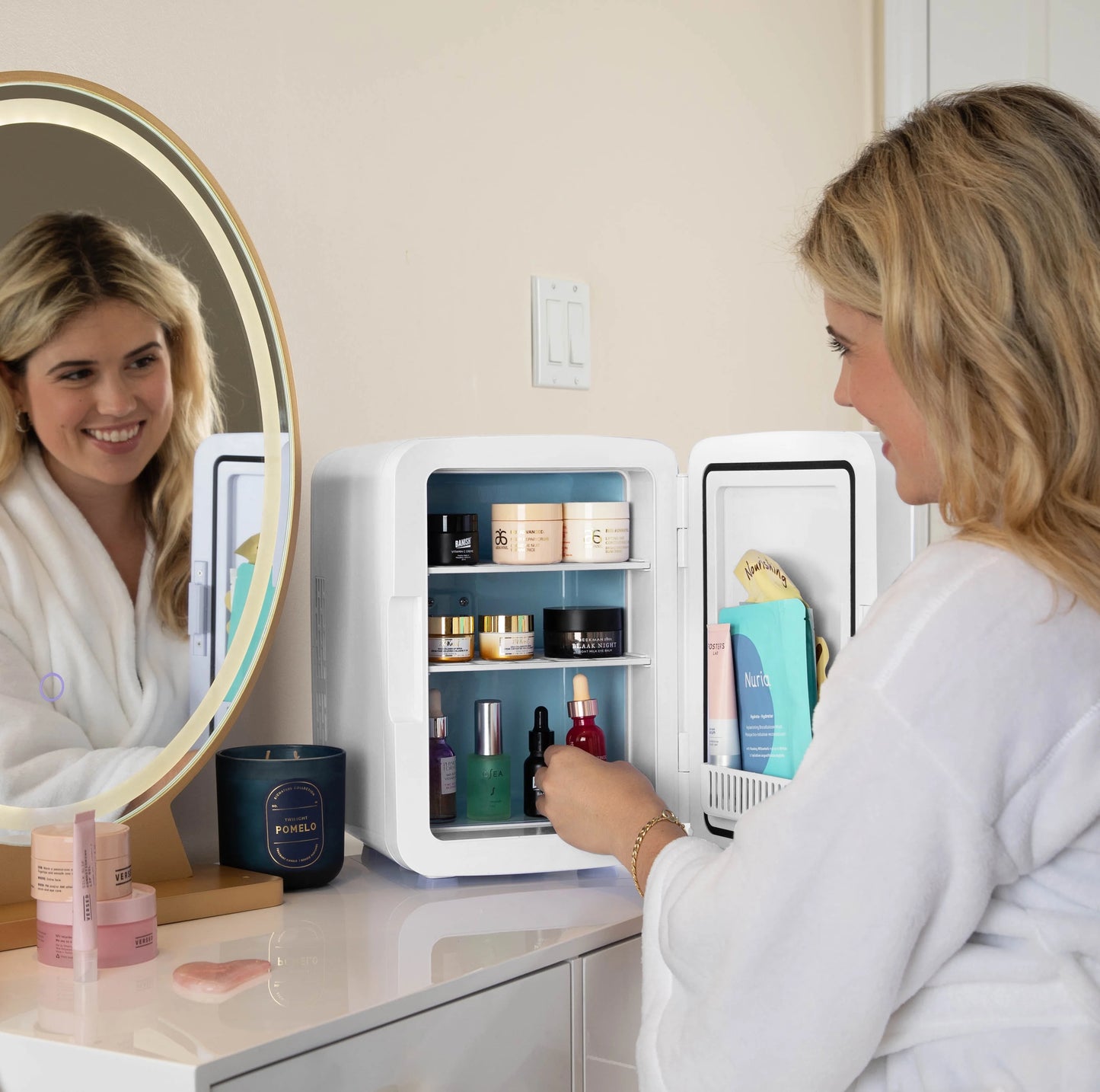 Mini Réfrigérateur Multifonction – Idéal pour Cosmétique, Bureau, Camping & Plus