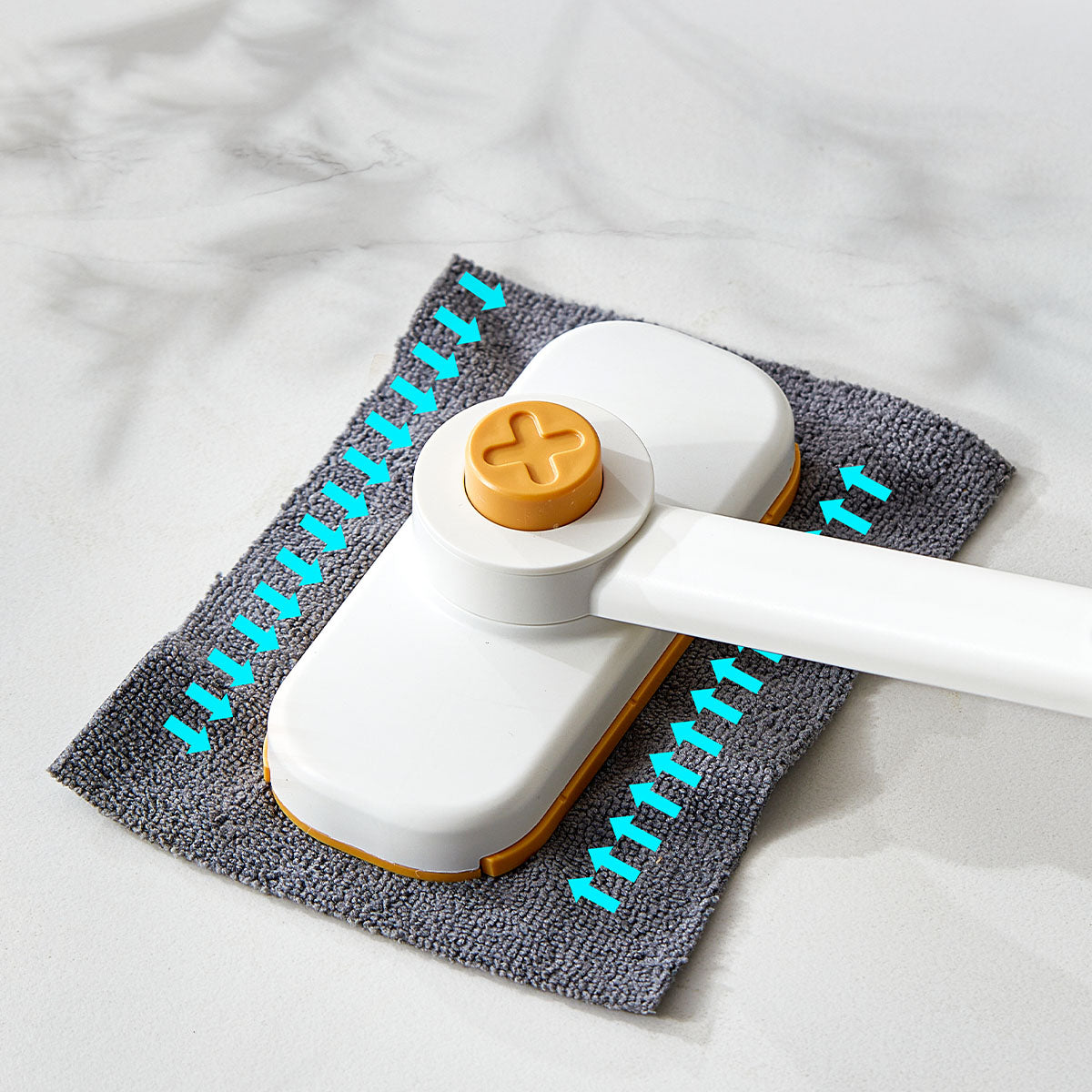 Manche rotatif à 180°– Nettoyage Sec & Humide, Compact et Hygiénique.