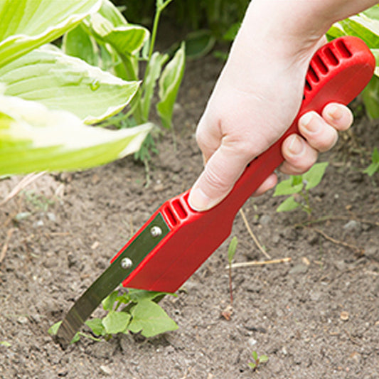 Outil de désherbage innovant en forme de « bracelet » pour jardinier